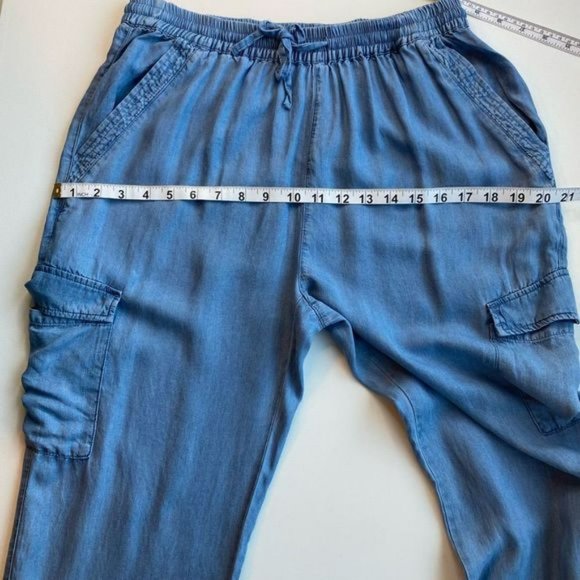 New (NWOT) Love tree Blue denim Chambray Cargo joggers Pockets Sz Large Tencil - Picture 1 of 9